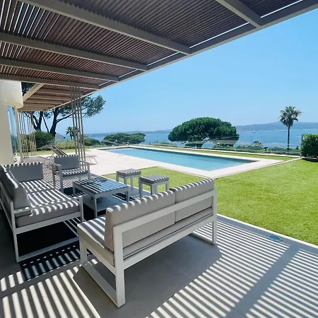 Miremer - Vue Panoramique Face Au Golfe De Saint-tropez